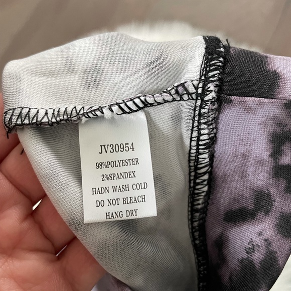 2 Piece Tie Dye Activewear Set - Bike Shorts and Sports Bra - Picture 13 of 16